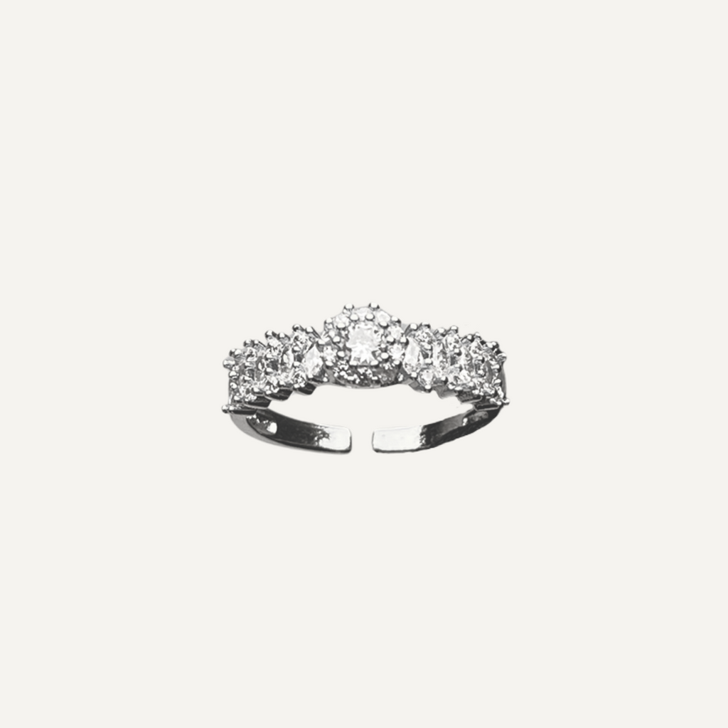 Queen's Embrace Fancy Ring