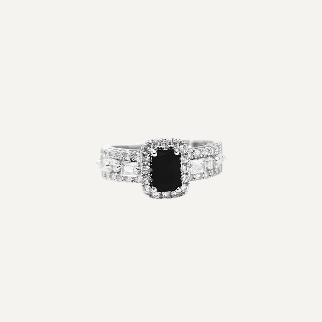 Black Gem Luxurious Ring